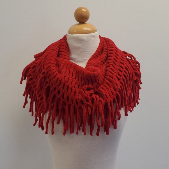 Infinity  Scarf - Picture 4 of 4